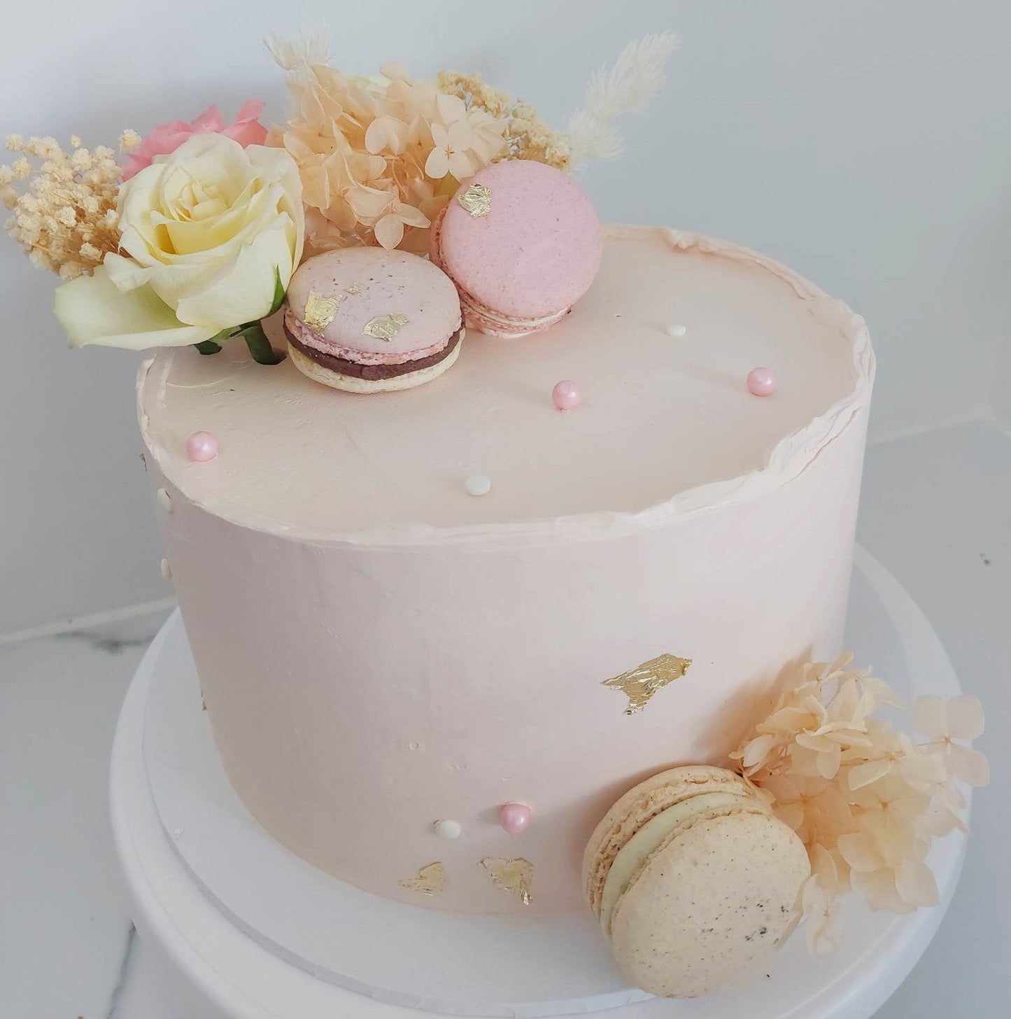 Fresh florals cake