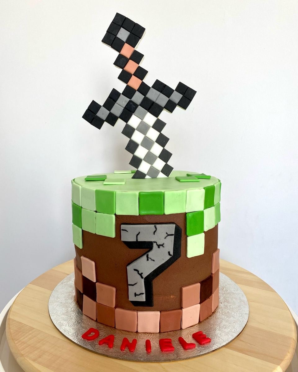 Minecraft Cake